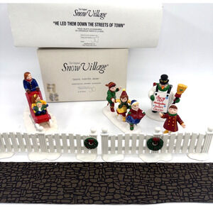 Dept 56 7-Piece Lot 2 Metal Picket Fence - Road - Snowman & Kids and Skating Mom